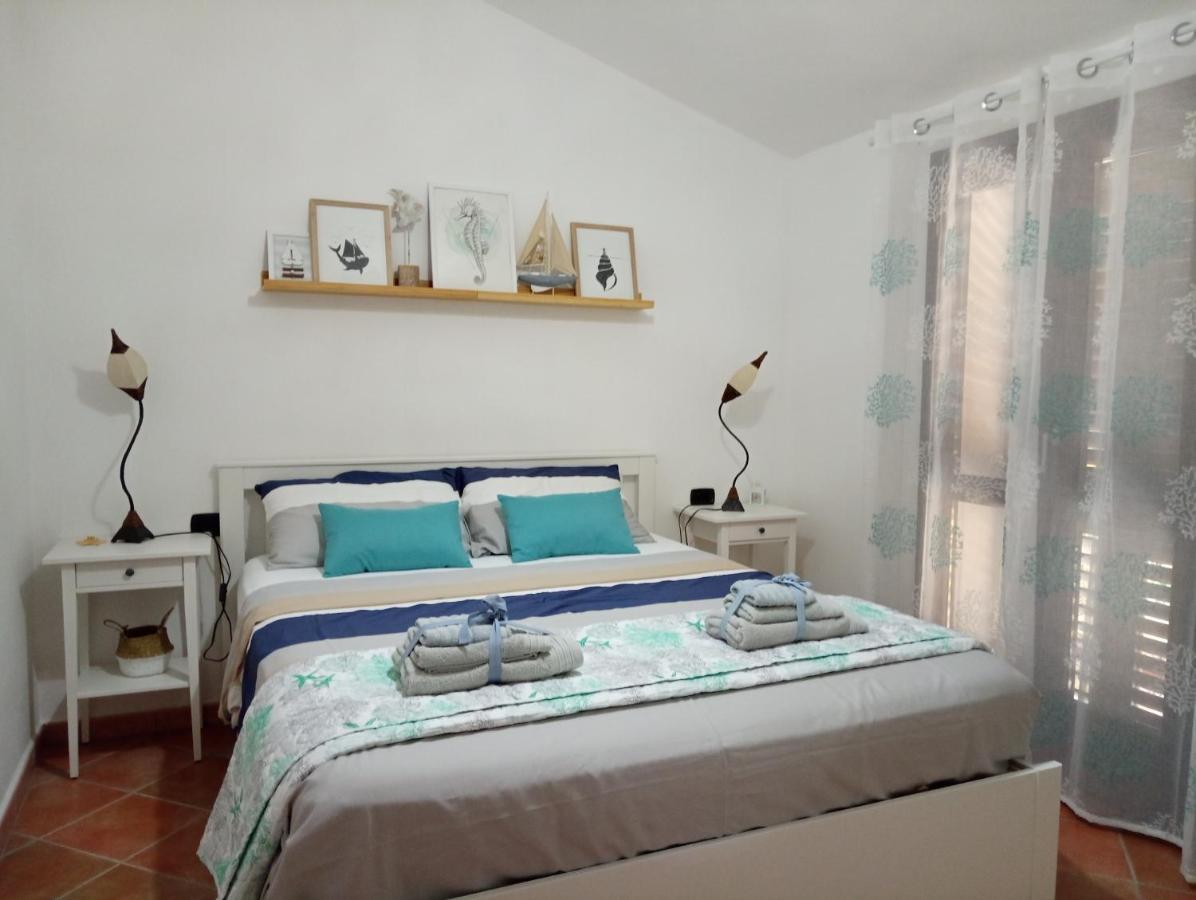 Casa Alba Apartment Sant'Antioco Luaran gambar
