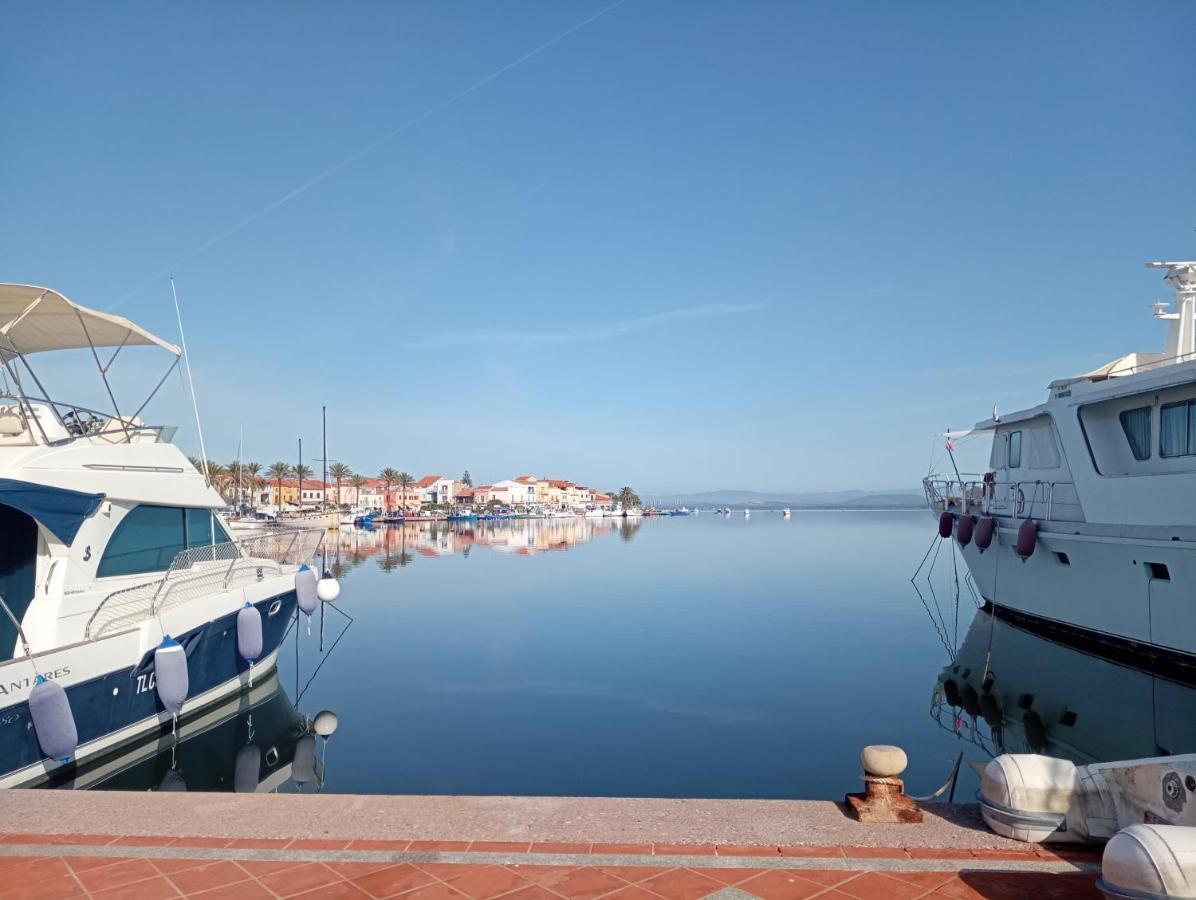 Casa Alba Apartment Sant'Antioco Luaran gambar